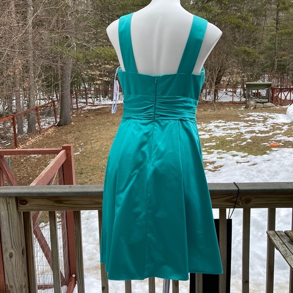 David’s Bridal crossed neck gathered waist pleated lined dress NWT size 8 - Picture 9 of 9